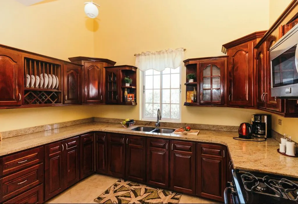 Paradise Villa Discovery Bay Jamaica