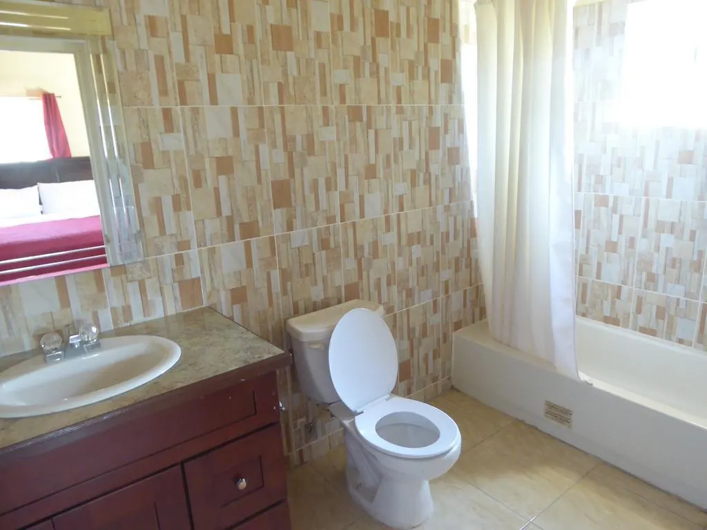 Paradise Villa Discovery Bay
